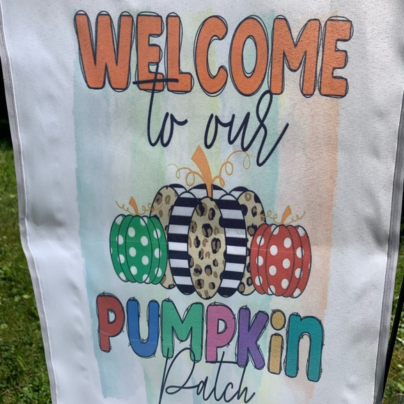 Welcome to our pumpkin patch garden flag - Picture 2 of 2